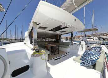 Rent a catamaran in Marina Mandalina - Bali Catsmart - 4 + 1 cab.