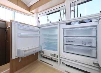 Rent a catamaran in Marina Mandalina - Bali Catsmart - 4 + 1 cab.