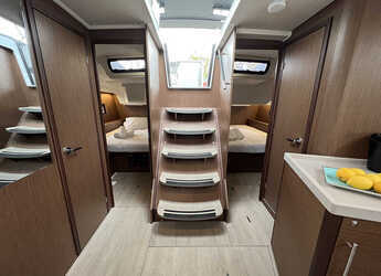 Rent a sailboat in Alimos Marina - Oceanis 46.1
