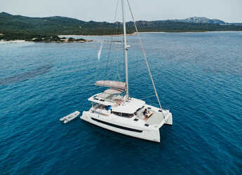 Rent a catamaran in Marina di Portisco - Bali 4.6