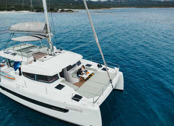 Rent a catamaran in Marina di Portisco - Bali 4.6