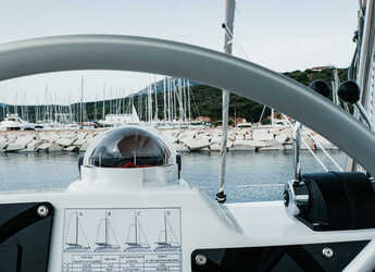 Rent a catamaran in Marina di Portisco - Bali 4.6