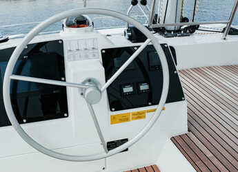 Rent a catamaran in Marina di Portisco - Bali 4.6