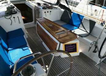 Rent a sailboat in Marina del Sur. Puerto de Las Galletas - Oceanis 43-4