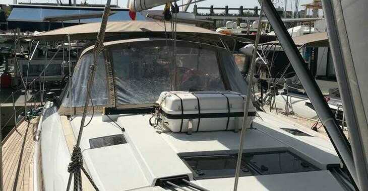 Chartern Sie segelboot in Muelle de la lonja - Sun Odyssey 519
