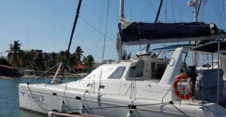 Chartern Sie katamaran in Puerto Deportivo Radazul - Voyage 440