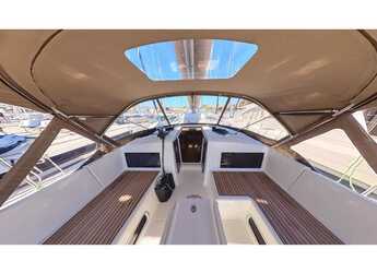 Chartern Sie segelboot in Puerto Deportivo Radazul - Sun Odyssey 490