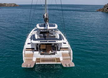 Rent a catamaran in Lavrion Marina - Lagoon 51