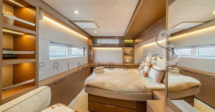 Rent a catamaran in Marina Nava - Lagoon 55 luxury owner version (2023)