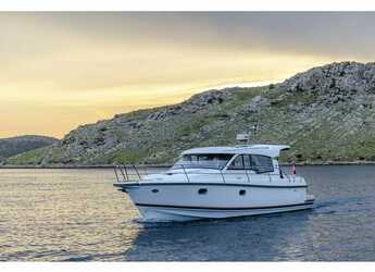 Chartern Sie motorboot in Marina Nava - Nimbus 365 Coupe NEW