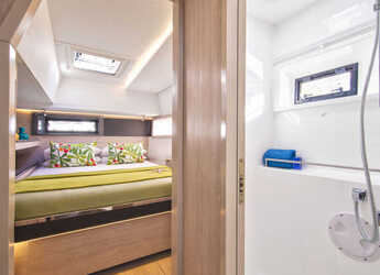 Chartern Sie katamaran in Apooiti Marina - Sunsail 454 (Classic)