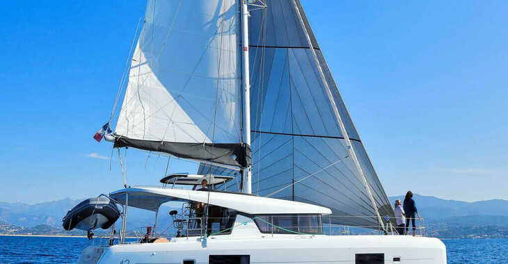 Rent a catamaran in Marina of Charles Ornano - Lagoon 42