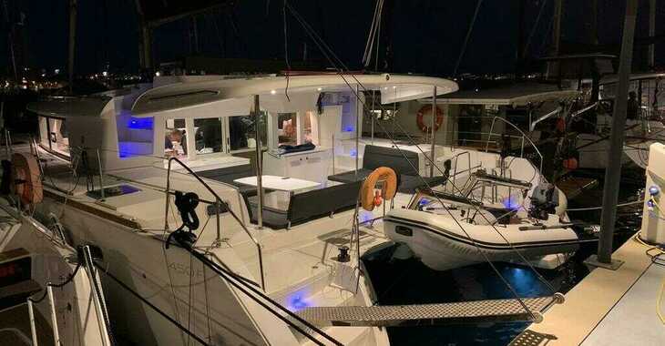 Rent a catamaran in Port Marseille - Lagoon 450F