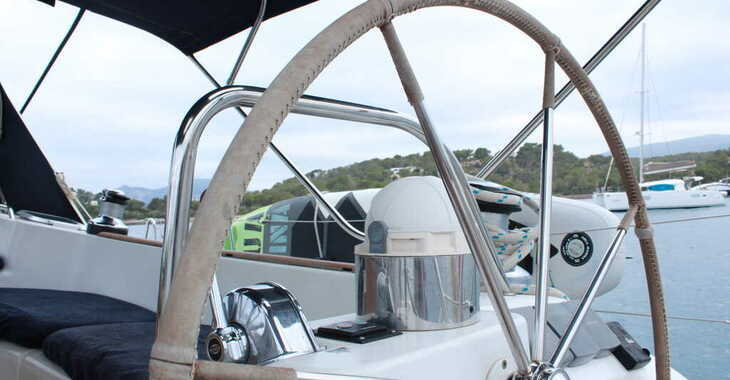 Rent a sailboat in Marina San Miguel - Sun Odyssey 54DS