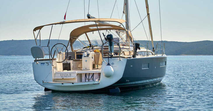 Chartern Sie segelboot in Marina Baotić - Sun Odyssey 440 - 3 cab.