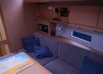 Alquilar velero en Marina Kremik - Dufour 430