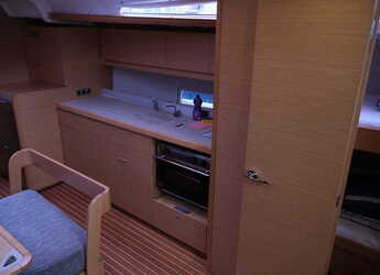 Alquilar velero en Marina Kremik - Dufour 430