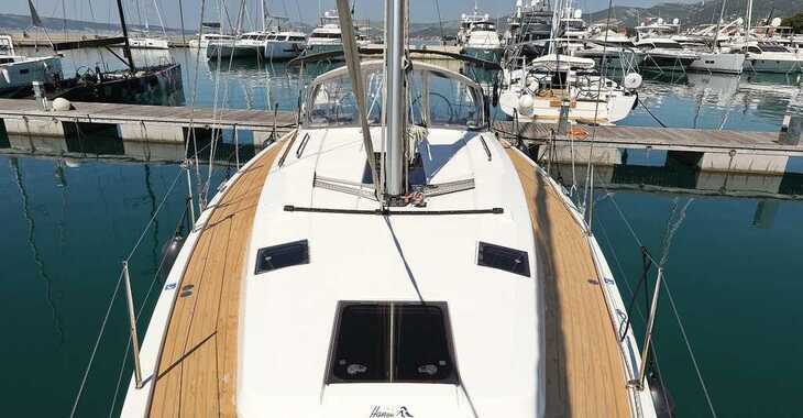 Rent a sailboat in Marina Mandalina - Hanse 415