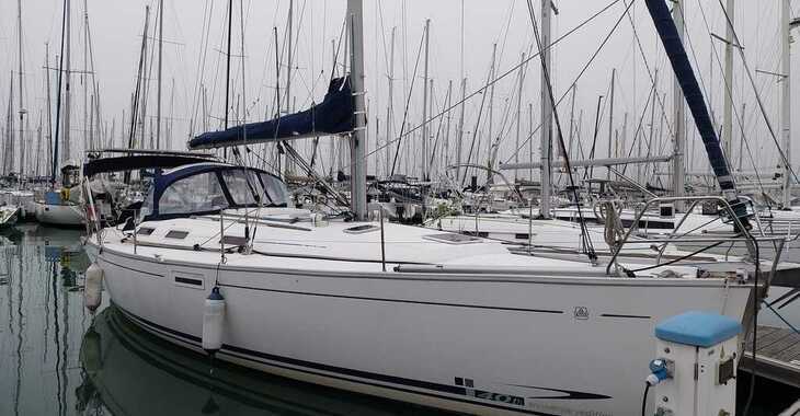 Rent a sailboat in Port Olona - Dufour 385 - 3 cab.