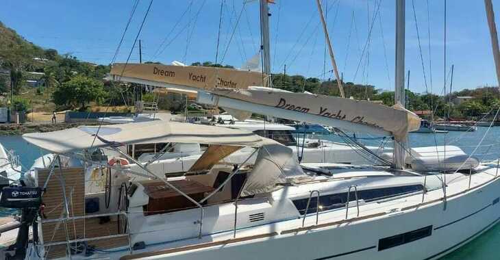Rent a sailboat in Jolly Harbour - Dufour 520 GL