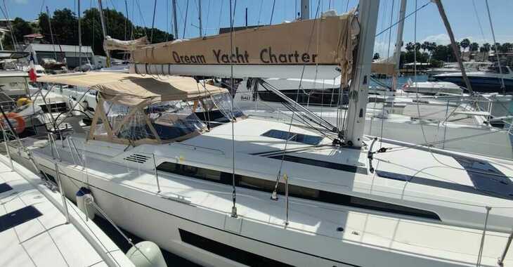 Rent a sailboat in Port Louis Marina - Oceanis 51.1 - 5 + 1 cab.