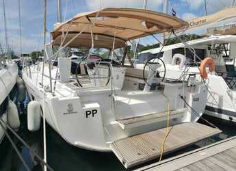 Rent a sailboat in Port Louis Marina - Oceanis 51.1 - 5 + 1 cab.