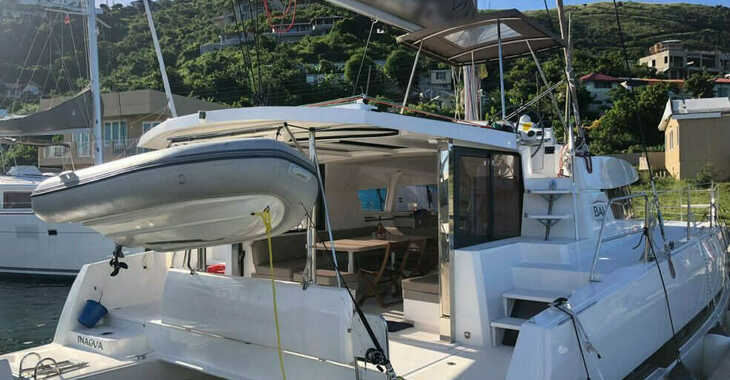 Rent a catamaran in Marina Costa Baja - Bali 4.0 - 4 + 2 cab.