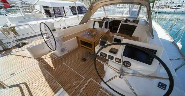 Rent a sailboat in Marina Costa Baja - Dufour 520 GL