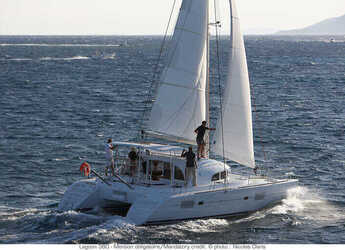 Louer catamaran à Marina Costa Baja - Lagoon 380 - 4 cab.