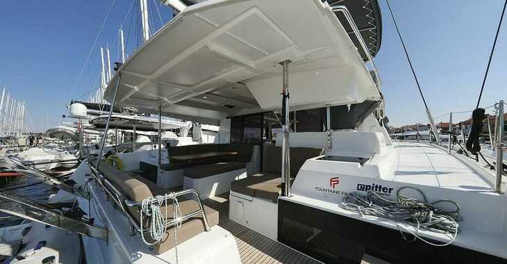 Rent a catamaran in Marina Polesana - Fountaine Pajot Astrea 42 - 3 + 1 cab.