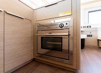 Rent a catamaran in Marina Mandalina - Lagoon 46 - 4 + 2 cab.