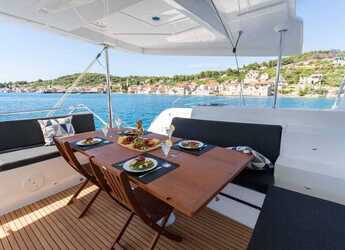 Rent a catamaran in Marina Mandalina - Lagoon 46 - 4 + 2 cab.