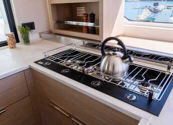 Rent a catamaran in Marina Mandalina - Lagoon 46 - 4 + 2 cab.