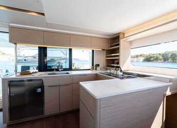 Rent a catamaran in Marina Mandalina - Lagoon 46 - 4 + 2 cab.