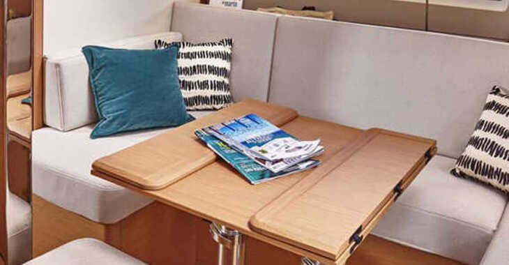 Rent a sailboat in Marina dell'Isola  - Sun Odyssey 440