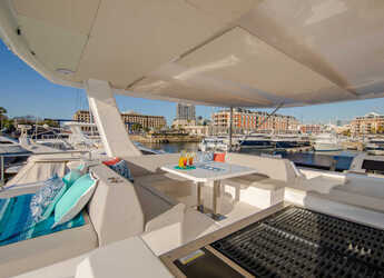 Rent a power catamaran  in Wickhams Cay II Marina - Moorings 534 PC (Crewed)