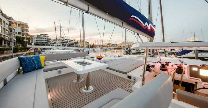 Rent a catamaran in Apooiti Marina - Moorings 5000-5 (Club)