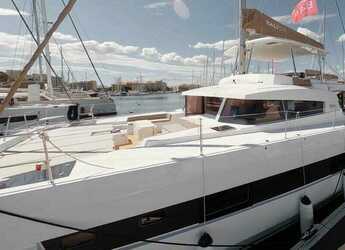 Rent a catamaran in Club Naútico de Sant Antoni de Pormany - Bali 5.4 - 6 + 2 cab.