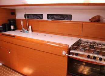 Rent a sailboat in Marina San Miguel - Sun Odyssey 469