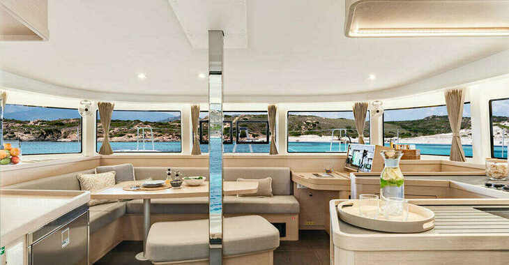 Louer catamaran à Club Naútico de Sant Antoni de Pormany - Lagoon 42 - 4 + 2 cab.