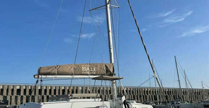 Rent a catamaran in Kalamata Marina - Bali Catspace 40