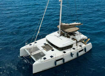 Rent a catamaran in Old Port - Lagoon 52 Owner's Version