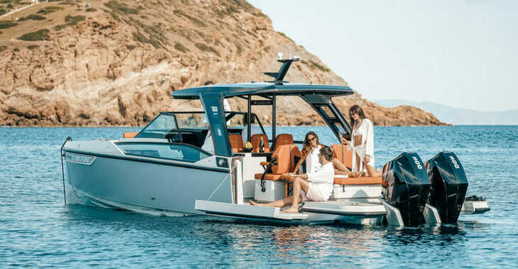 Rent a motorboat in Pylos Marina - Saxdor 320 GTO