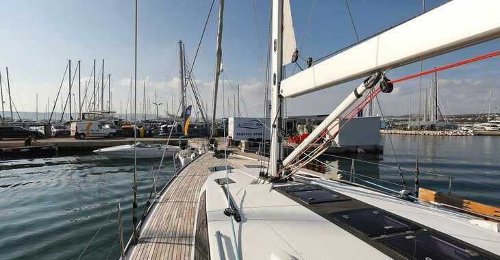 Rent a sailboat in SCT Marina - Bavaria Cruiser 56 - 5 + 1 cab.