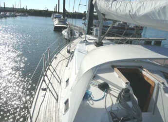 Rent a sailboat in Altefähr Harbor - Hanse 430e