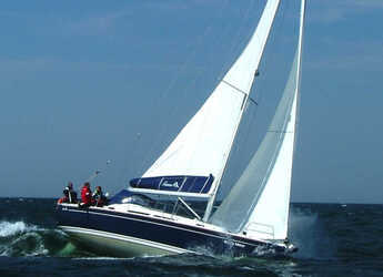 Rent a sailboat in Altefähr Harbor - Hanse 370