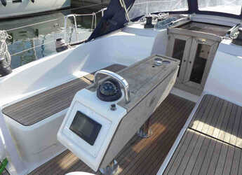 Rent a sailboat in Altefähr Harbor - Bavaria Cruiser 37