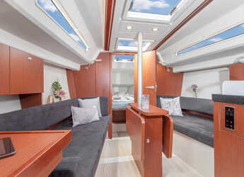 Rent a sailboat in Altefähr Harbor - Hanse 315