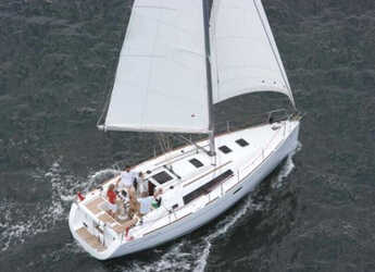 Rent a sailboat in Altefähr Harbor - Oceanis 34