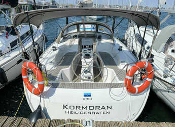 Rent a sailboat in Marina Heiligenhafen - Bavaria Cruiser 33
